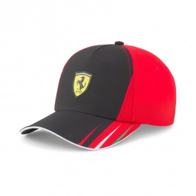 Scuderia Ferrari 2022 Team...